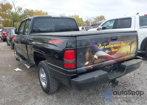 2001 Dodge Ram 1500 St из США, поврежденный, VIN 3B7HC13Z61G201439